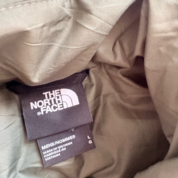 The North Face Aconcagua 2 Down Vest Men’s L | Outdoor Performance | Lightweight - Picture 11 of 11